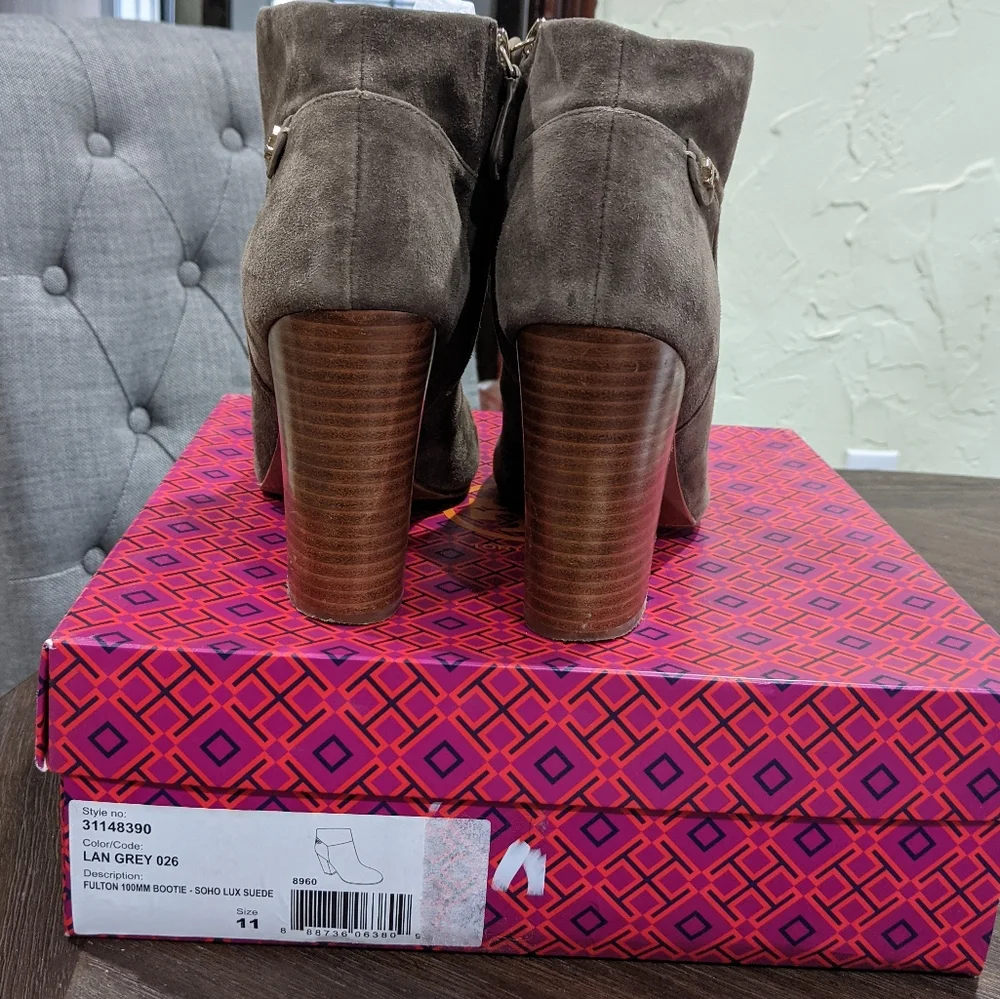 Tory Burch Fulton Gray Suede Ankle Bootie Block wood heel round toe boots rubber